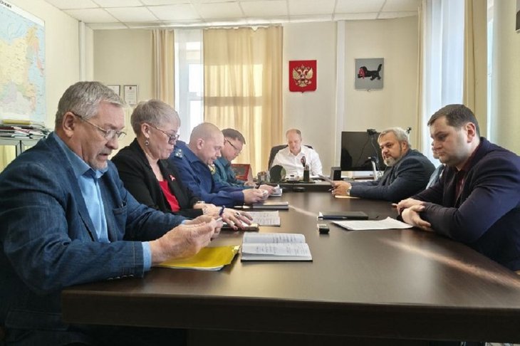 Заседание. Фото пресс-службы правительства Иркутской области