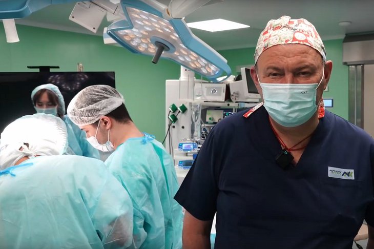 Хирурги. Скриншот видео из соцсетей Юрия Козлова