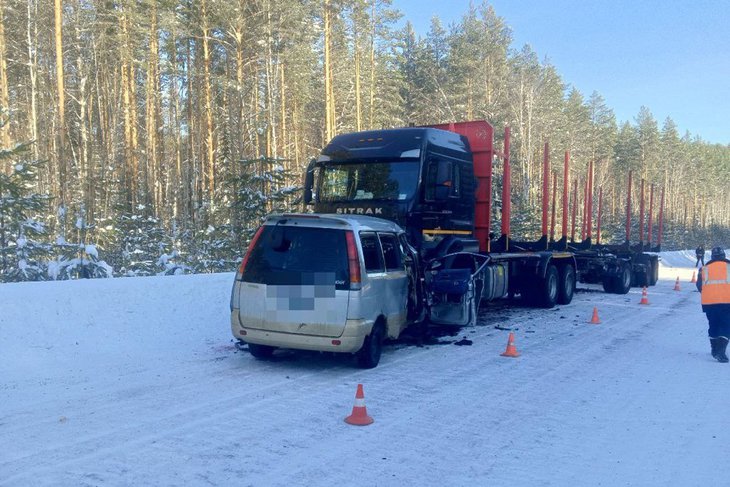 Авария на трассе Тайшет—Чуна—Братск. Фото Госавтоинспекции Иркутской области