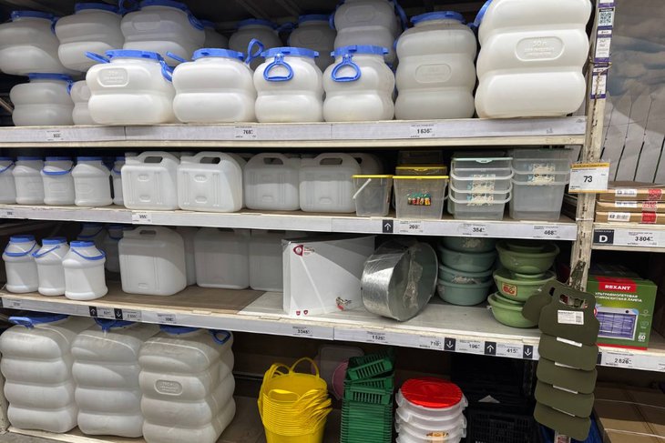 Сбор помощи. Фото пресс-службы Народного фронта региона