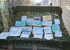 Детские рисунки для бойцов. Фото пресс-службы думы Иркутска