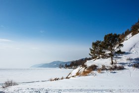 Байкал зимой. Фото из архива IRK.ru