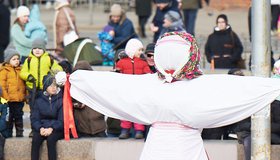 Масленица у дворца спорта «Труд»