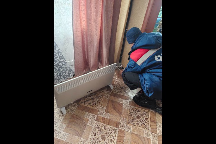 Установка электрических конвекторов. Фото Эн+