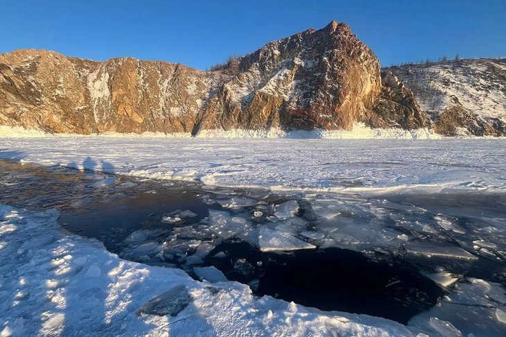 Место провала автомобиля. Фото прокуратуры Иркутской области