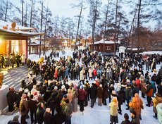 На обряд Дугжууба пришли несколько сотен человек