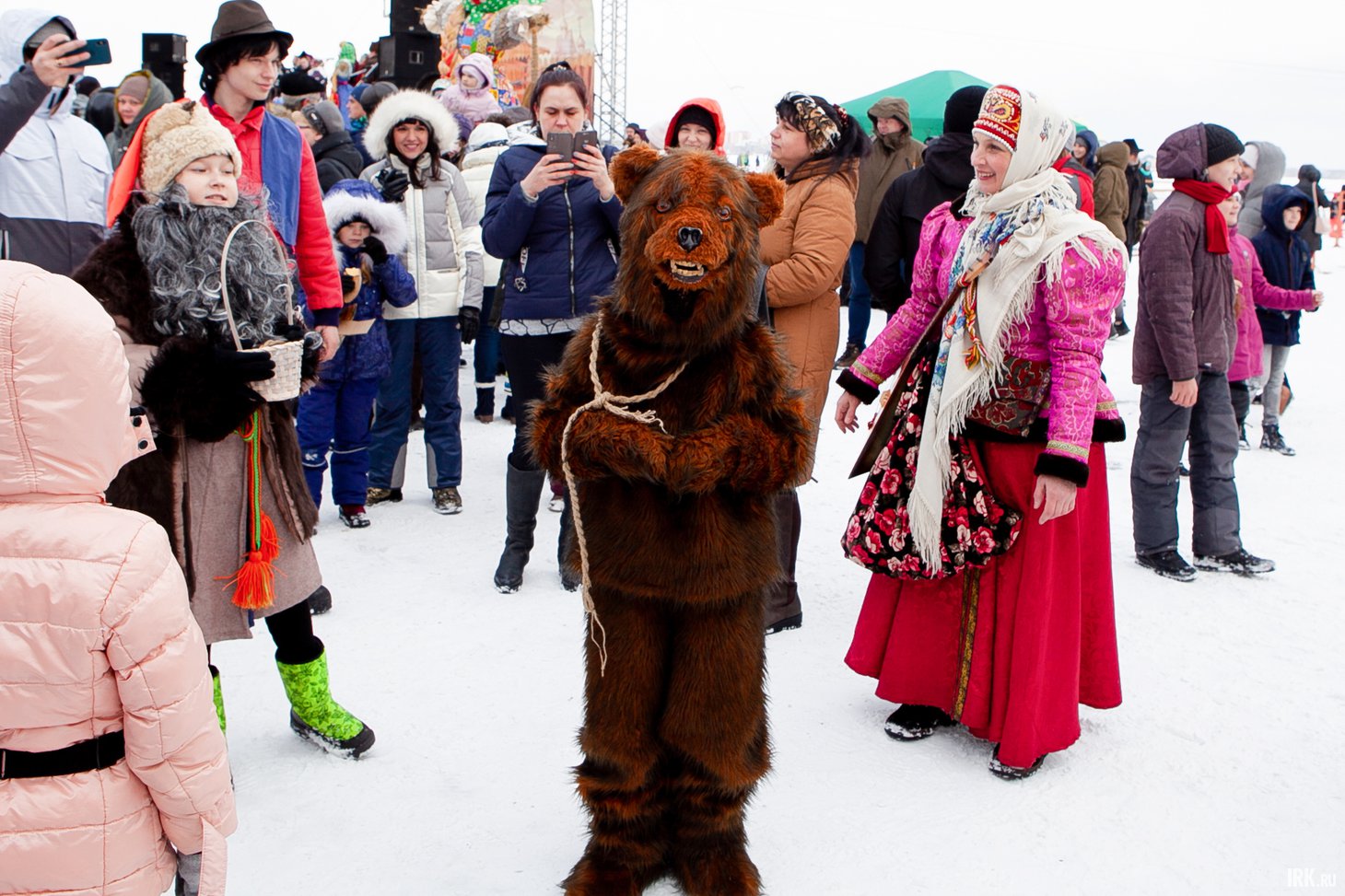 Кто встретит медведя, обязательно сфотографируйтесь с ним. Фото: Анастасия Влади
