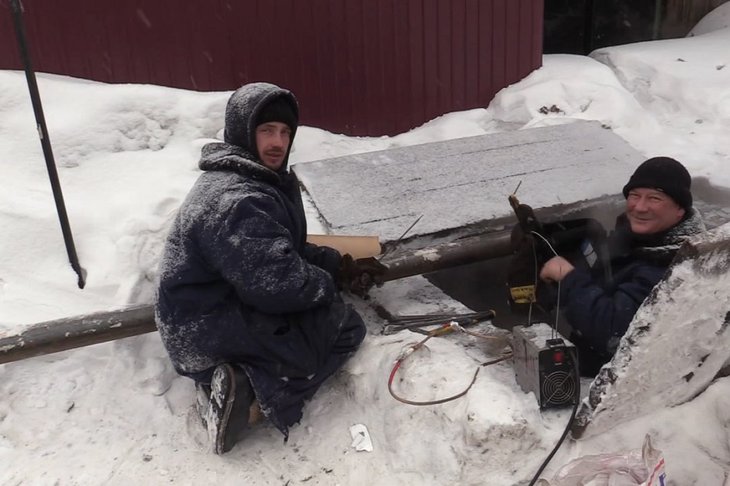 Восстановление теплоснабжения. Фото из телеграм-канала администрации Бодайбинского района