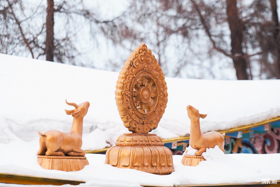 Колесо Сансары и две антилопы — символ буддизма