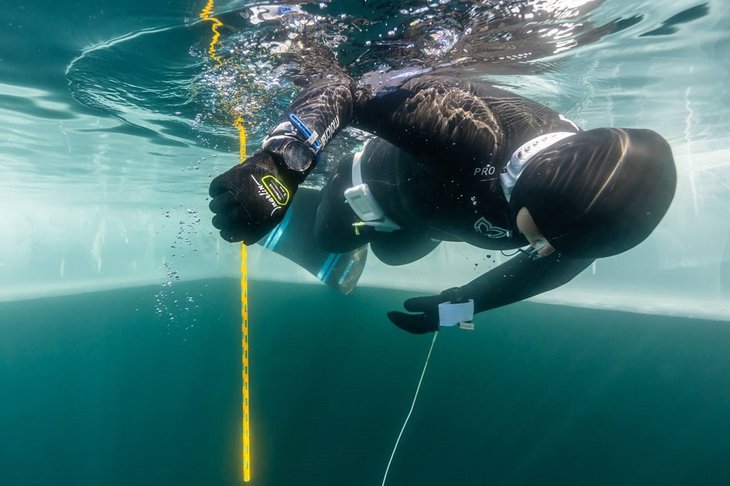 Фридайвинг на Байкале. Фото Антона Климова