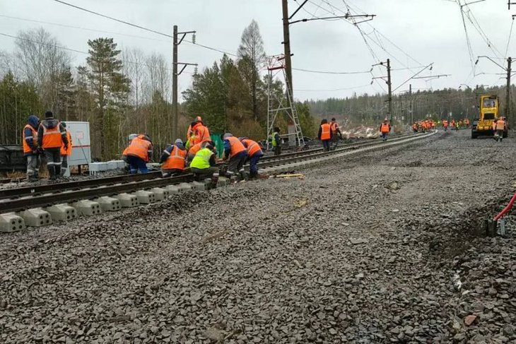 Работы на месте аварии. Фото из телеграм-канала Игоря Кобзева