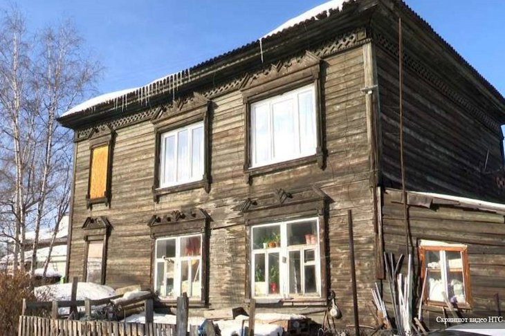 Аварийный дом. Фото из телеграм-канала СУ СКР по Иркутской области