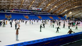 «Байкальская массовка». Сеанс катания на коньках