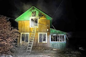 Сгоревший дом. Фото пресс-службы прокуратуры Иркутской области