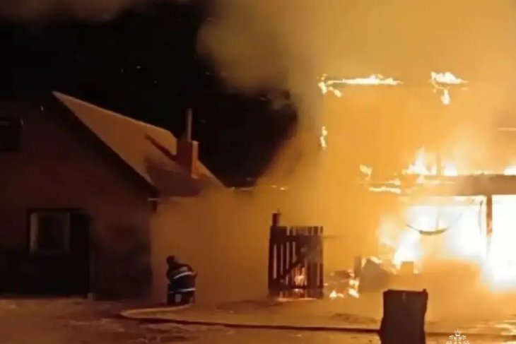 Пожар. Фото пресс-службы ГУ МЧС по региону