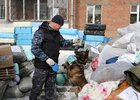 Гуманитарный груз проверили кинологи. Фото пресс-службы администрации Иркутска