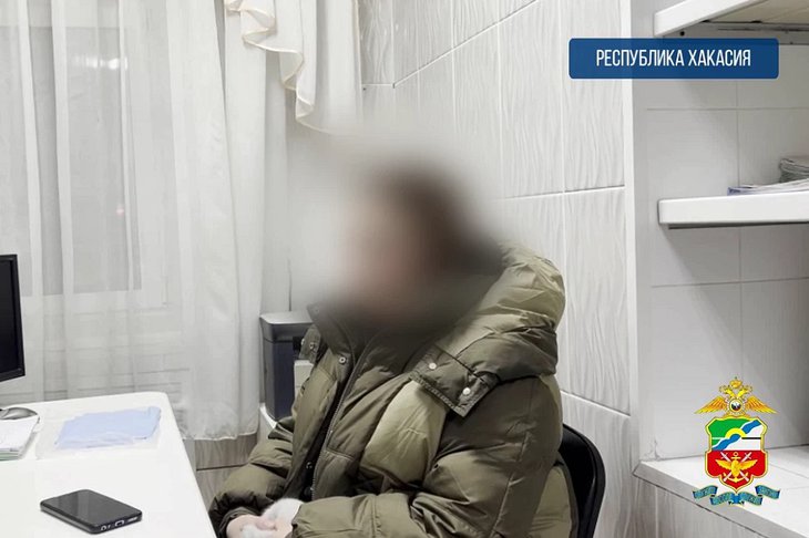 Пострадавшая девушка. Фото МВД Медиа