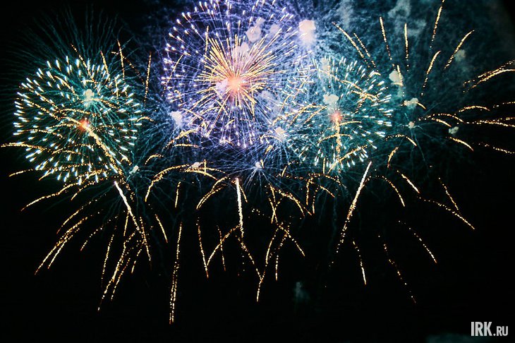 Фейерверк. Фото Маргариты Романовой, IRK.ru
