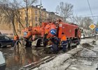Откачка воды и пропаривание ливневой канализации. Фото пресс-службы администрации Иркутска