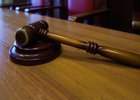 Молоток судьи. Фото Маргариты Романовой, IRK.ru