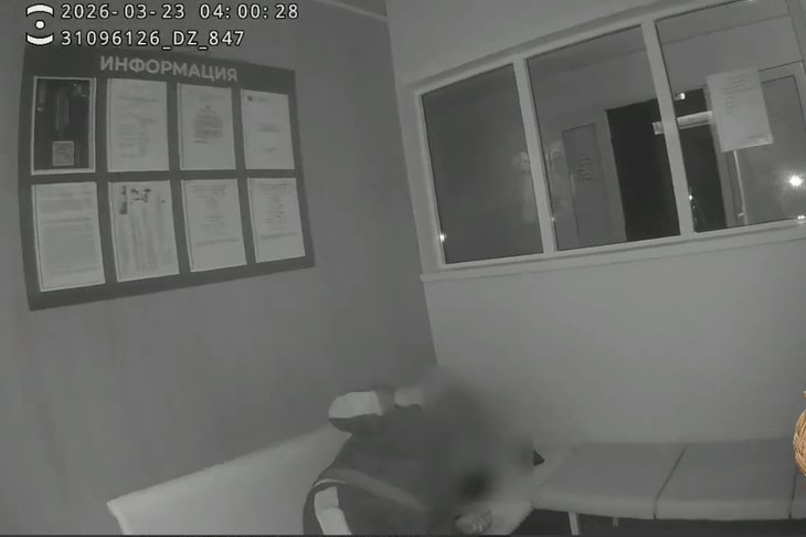 Симулирующий водитель. Скриншот из видео пресс-службы Госавтоинспекции Иркутской области