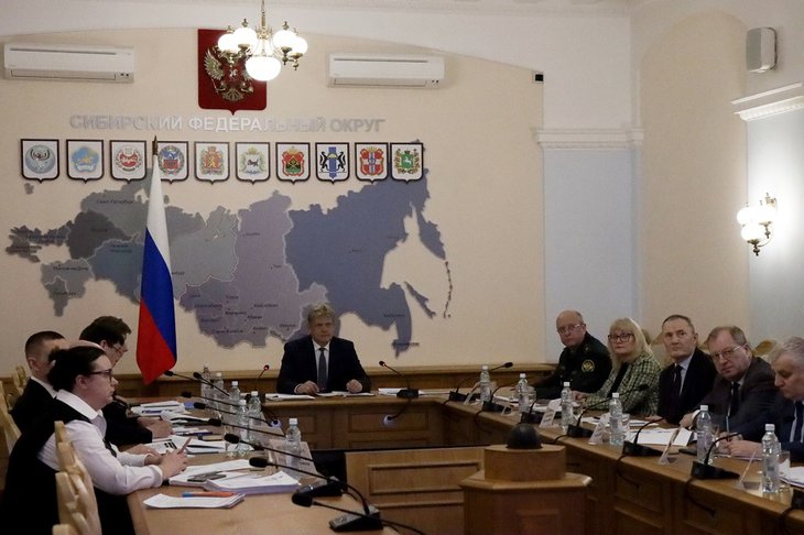 Рабочая встреча. Фото пресс-службы правительства Иркутской области