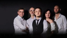 Группа «Контрабанда» в Harat's Pub на «Баргузине»