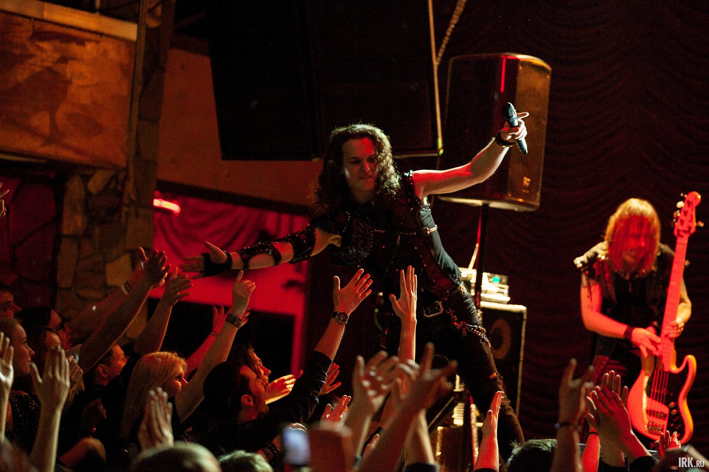 Концерт группы «Эпидемия» в Иркутске. Фото: Анастасия Влади, архив IRK.ru Концерт группы «Эпидемия» в Иркутске. Фото: Анастасия Влади, архив IRK.ru