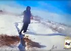 В Зиме мужчин задержали с наркотиками. Скриншот видео пресс-службы ГУ МВД России по Иркутской области