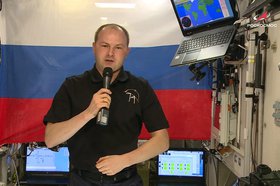 Космонавт Сергей Микаев. Скриншот видео Роскосмоса