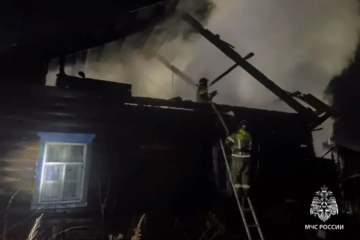 Пожар. Фото пресс-службы ГУ МЧС по Иркутской области