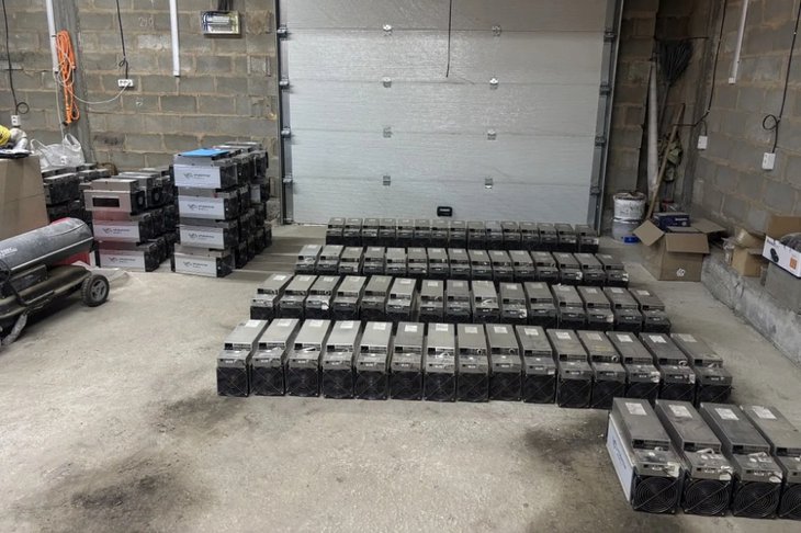 Майнинг-оборудование. Фото пресс-службы ГУ МВД России по Иркутской области