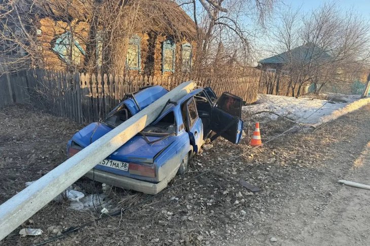 Место ДТП. Фото пресс-службы Госавтоинспекции Иркутской области