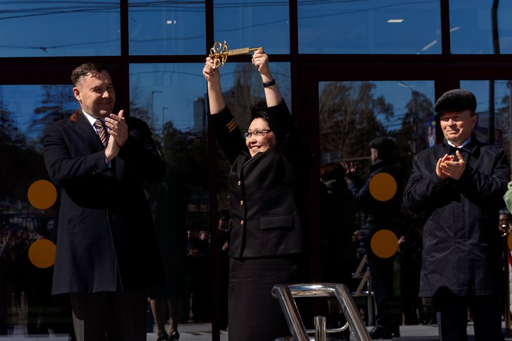 Открытие здания суда. Фото ООО СК «ВостСибСтрой»