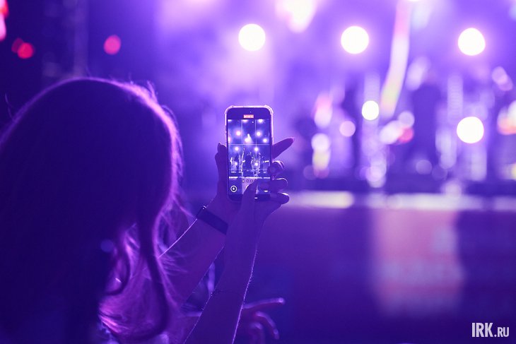 Телефон. Фото Маргариты Романовой, IRK.ru