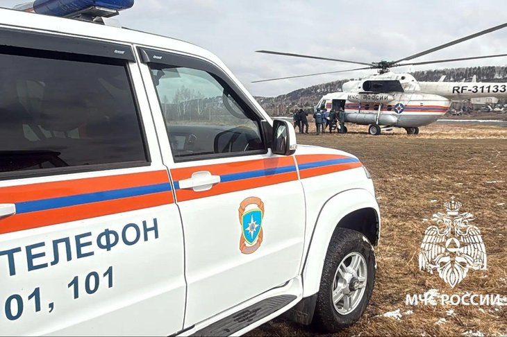 Работа спасателей. Фото пресс-службы ГУ МЧС России по Иркутской области