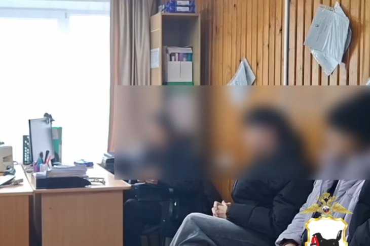 Подростки. Скриншот видео ГУ МВД по Иркутской области