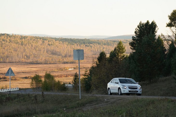 Автомобильный туризм. Фото пресс-службы правительства Иркутской области