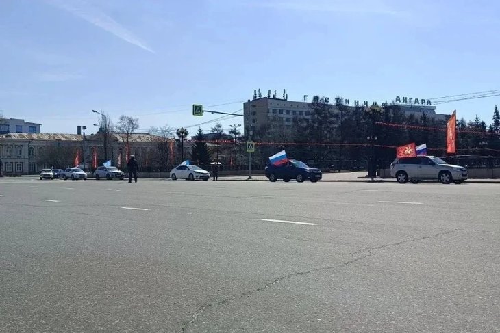 Старт автопробега. Фото пресс-службы правительства Иркутской области