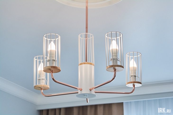 Люстра. Фото Маргариты Романовой, IRK.ru