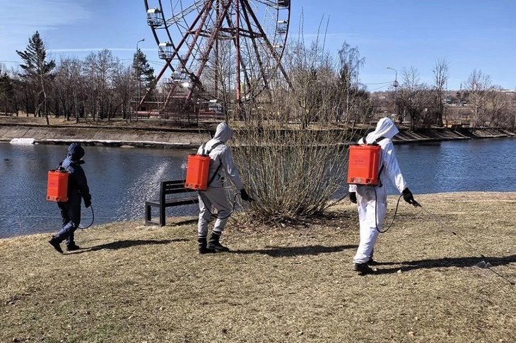 Противоклещевая обработка. Фото пресс-службы администрации Иркутска