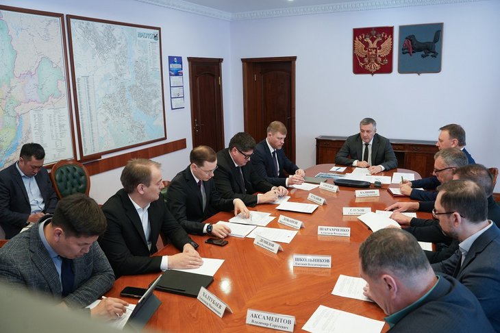 Совещание. Фото пресс-службы правительства Иркутской области