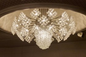 Люстра. Фото Маргариты Романовой, IRK.ru