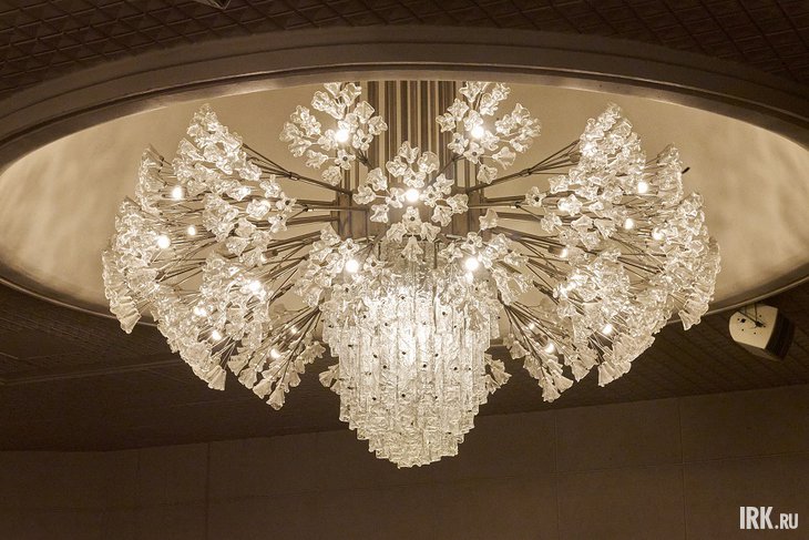 Люстра. Фото Маргариты Романовой, IRK.ru