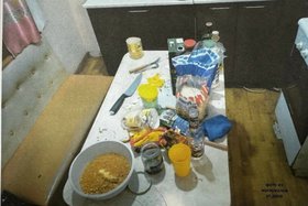 Застолье. Фото из материалов уголовного дела