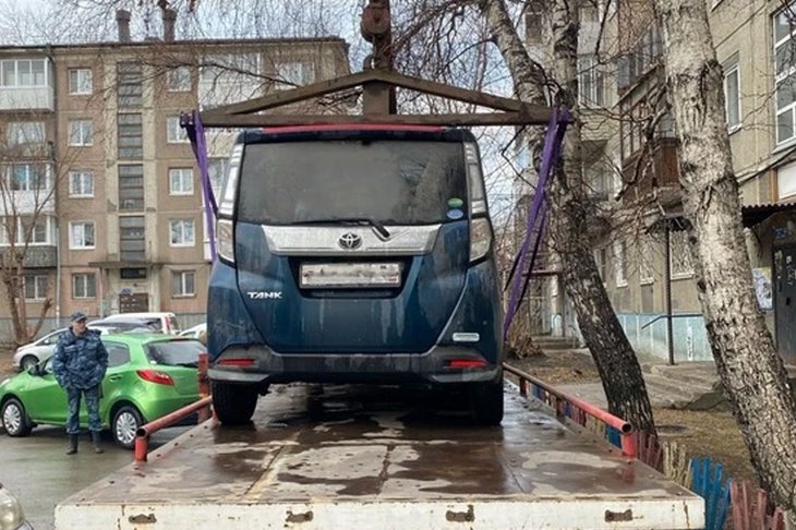 Арест автомобиля. Фото ГУФССП России по Иркутской области