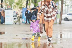 Женщина с ребенком. Фото Маргариты Романовой, IRK.ru