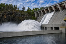 Мамаканская ГЭС. Фото пресс-службы правительства Иркутской области