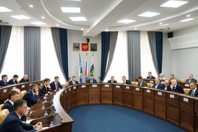 Заседание. Фото пресс-службы думы Иркутска
