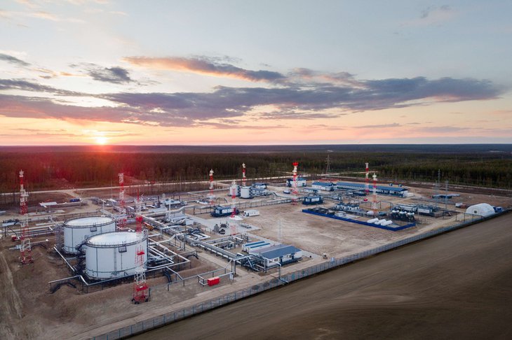 Добыча нефти. Фото пресс-службы «Газпром нефти»
